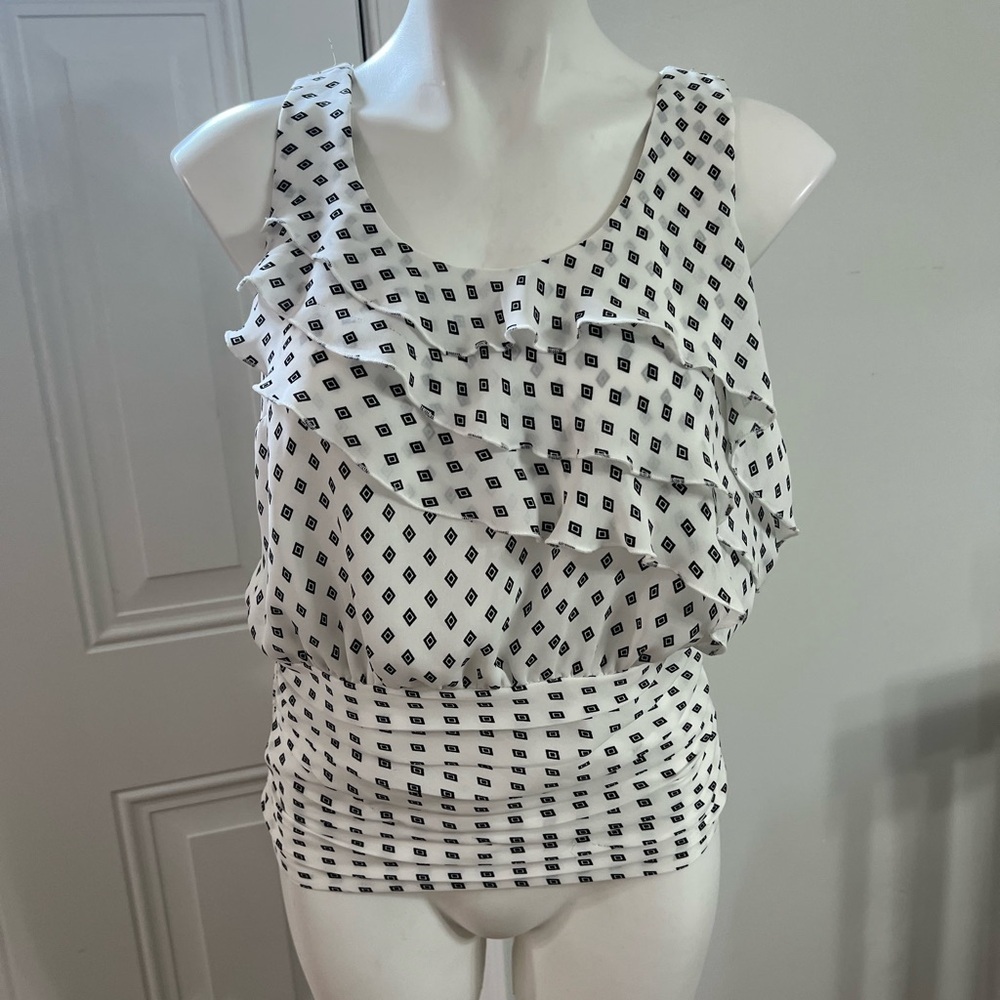 White House Black Market Fitted Ruffled Tank Top in Black and White